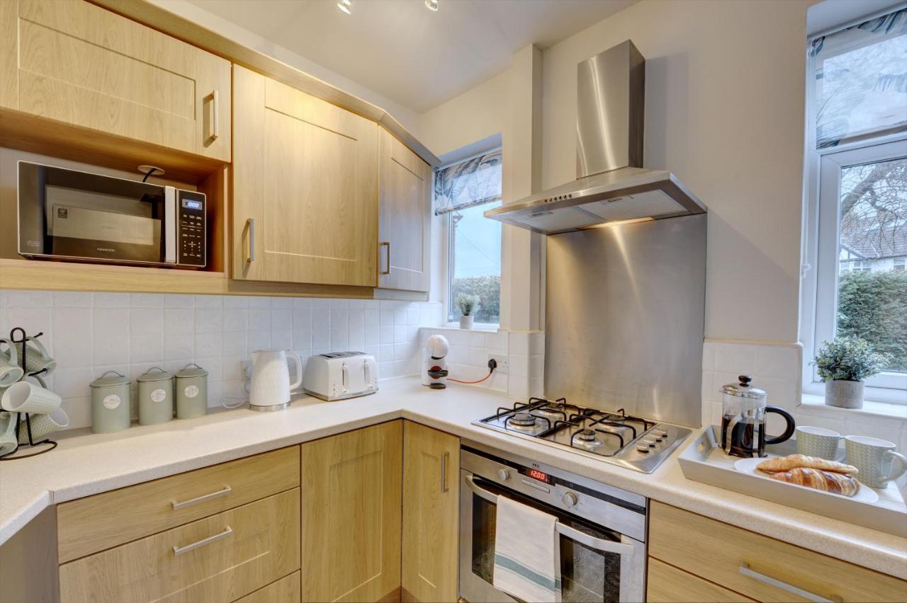 Kist Accommodates - Stylish Headingley Apartment - Parking - 500 Mps Wifi Meanwood Luaran gambar